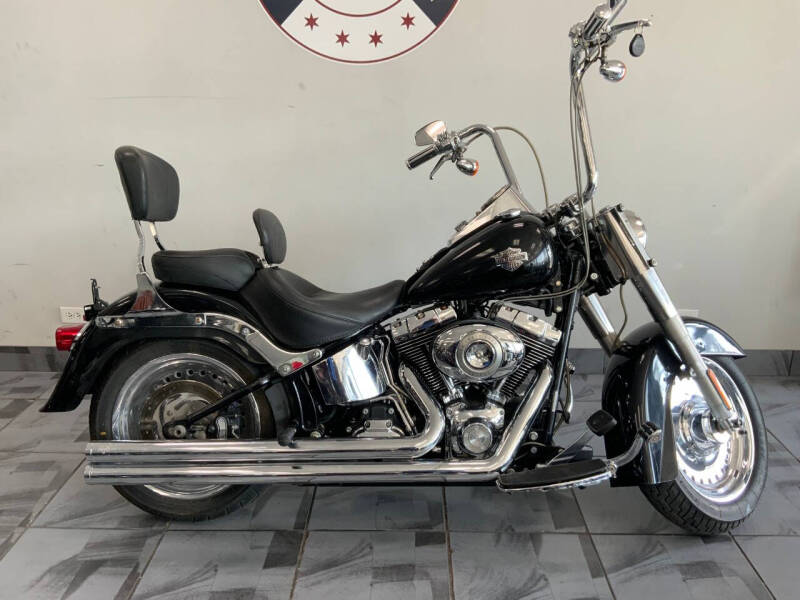 2009 Harley-Davidson FLSTF  FAT BOY for sale at CHICAGO CYCLES & MOTORSPORTS INC. in Batavia IL