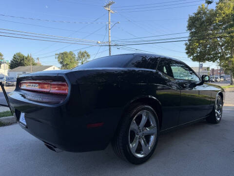 2013 Dodge Challenger SXT
