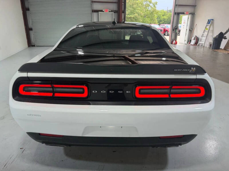 2022 Dodge Challenger