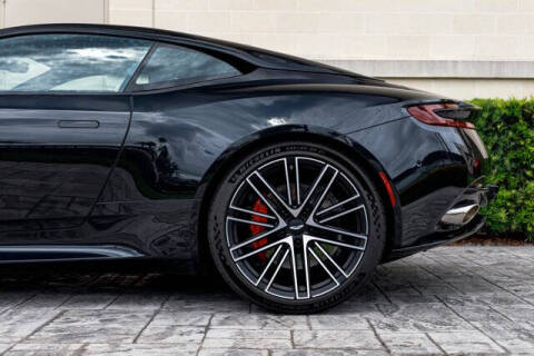 2024 Aston Martin DB12 V8
