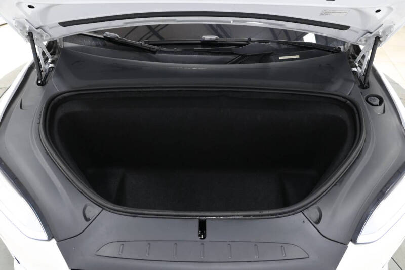 2022 Tesla Model X Plaid