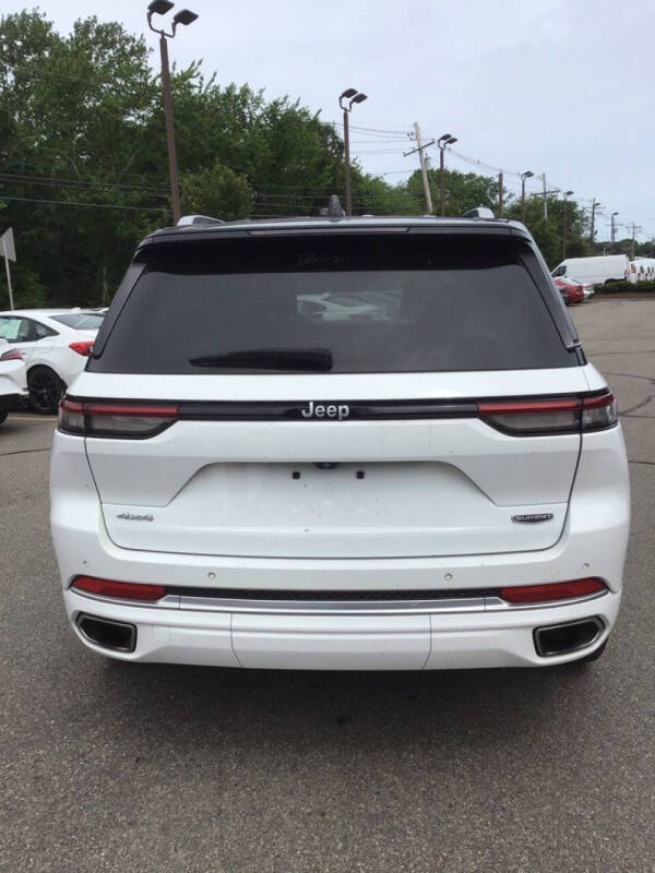2023 Jeep Grand Cherokee Summit