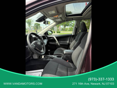 2017 Toyota RAV4 XLE