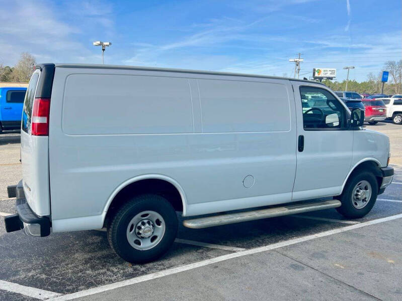 2024 Chevrolet Express 2500
