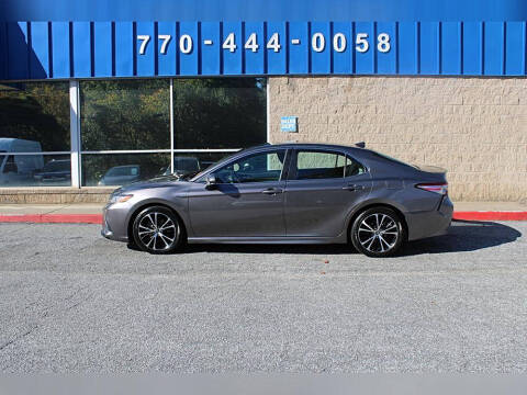 2020 Toyota Camry Hybrid SE