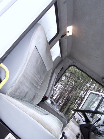 2002 Freightliner FL70