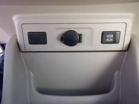 2013 Toyota Prius v Five