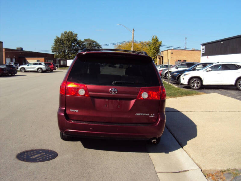 2008 Toyota Sienna LE photo 16