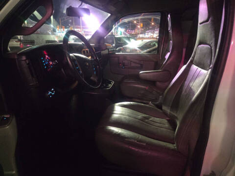 2019 Chevrolet Express 2500