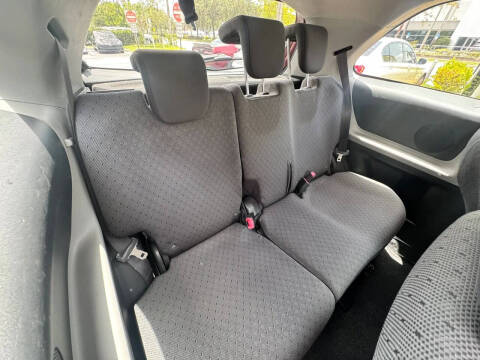 2010 Toyota Yaris