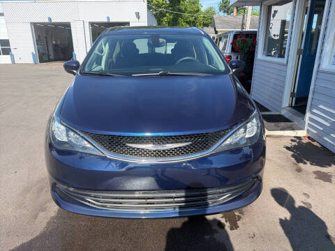 2017 Chrysler Pacifica Touring