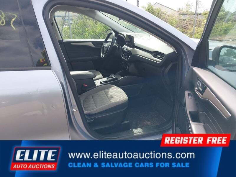 2022 Ford Escape SE