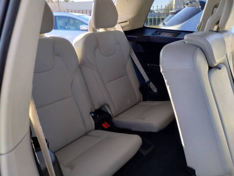 2019 Volvo XC90 T5 Momentum