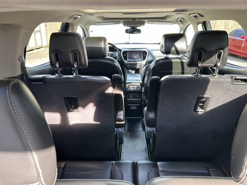 2017 GMC Acadia Denali