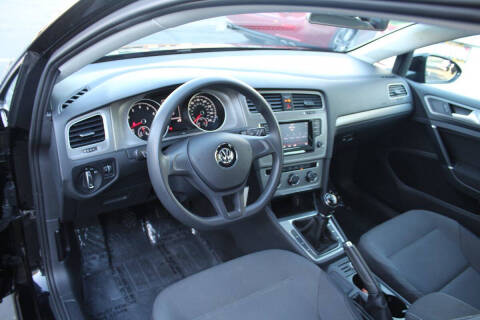 2015 Volkswagen Golf TSI S