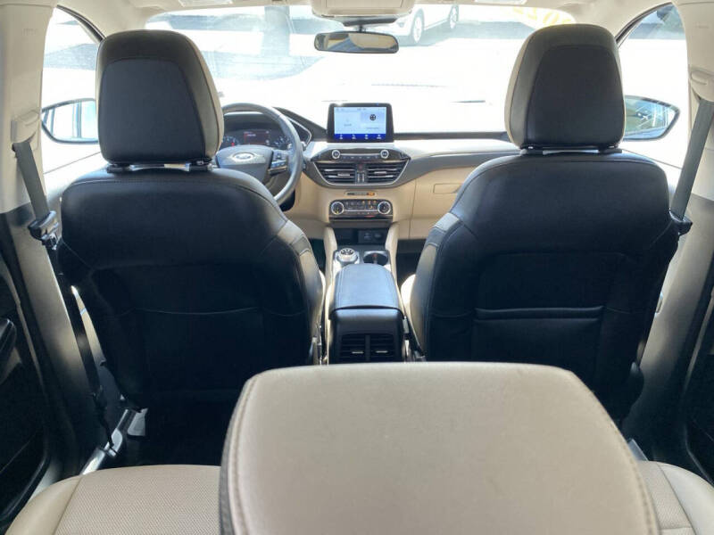 2022 Ford Escape SEL
