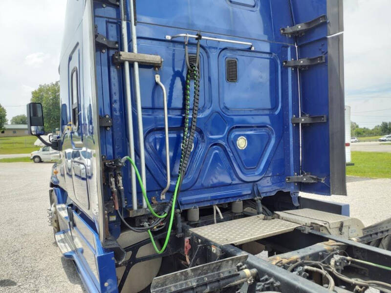 2016 Freightliner Cascadia