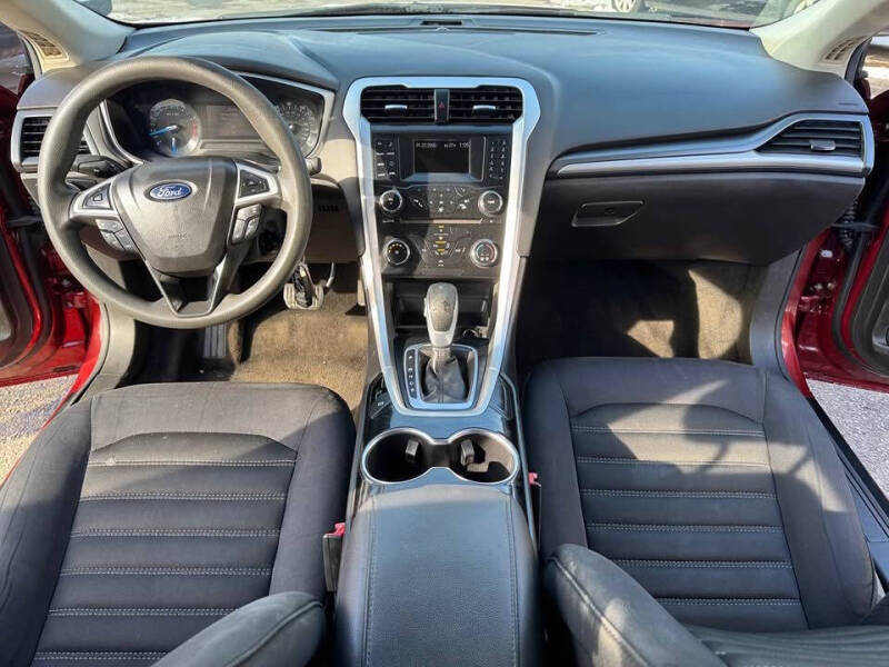2014 Ford Fusion SE