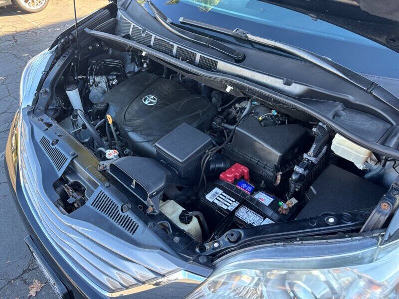 2017 Toyota Sienna XLE 7-Passenger