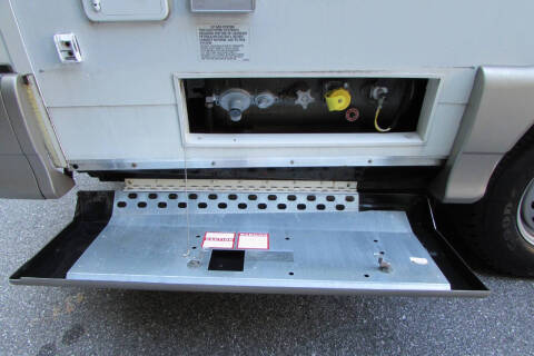 2001 Winnebago Rialta