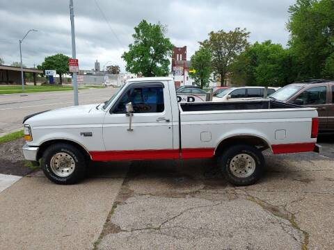 1996 Ford F-150 for sale at D & D Auto Sales in Topeka KS