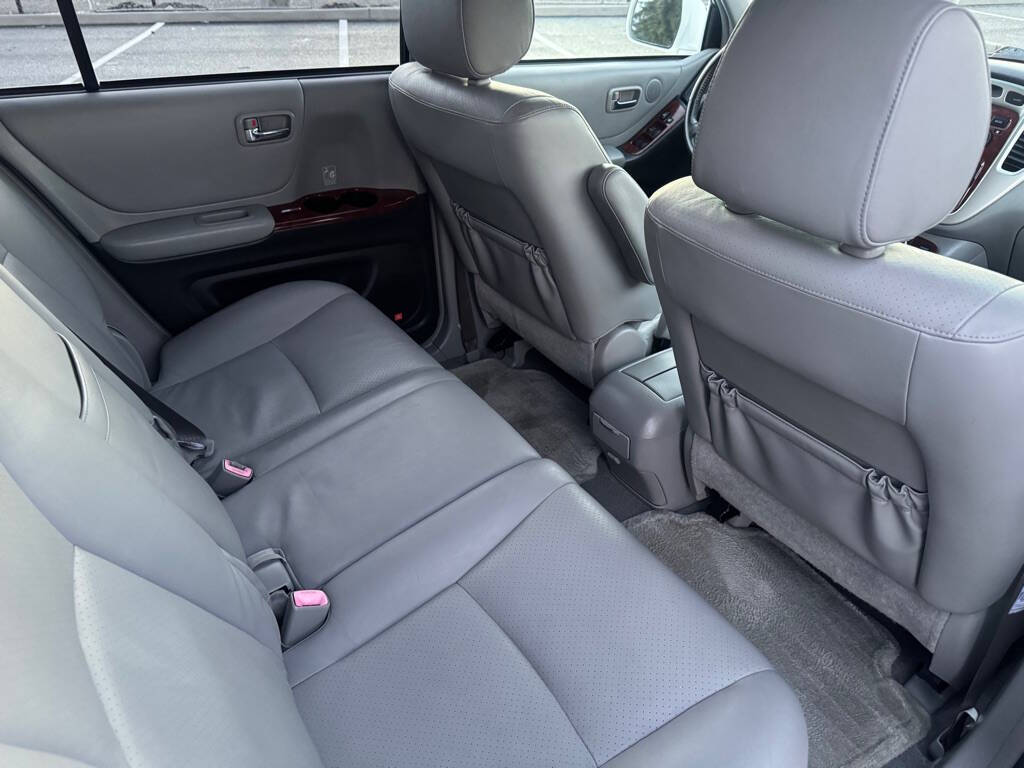 2007 Toyota Highlander for sale at The Price King Auto in LAKEWOOD, WA