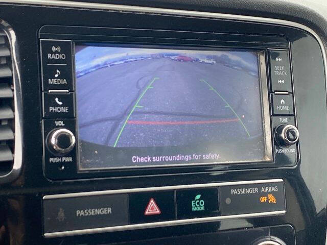 2019 Mitsubishi Outlander ES