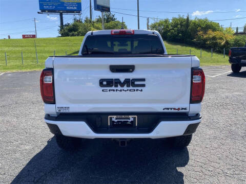 2024 GMC Canyon AT4X