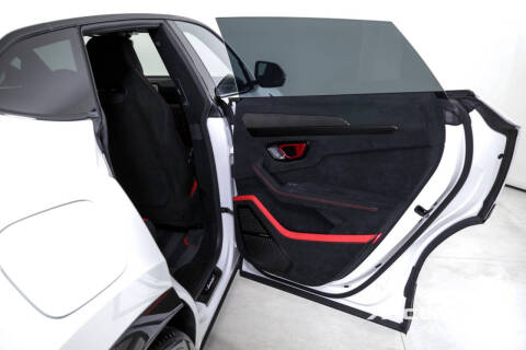 2023 Lamborghini Urus S