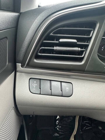 2019 Hyundai Elantra