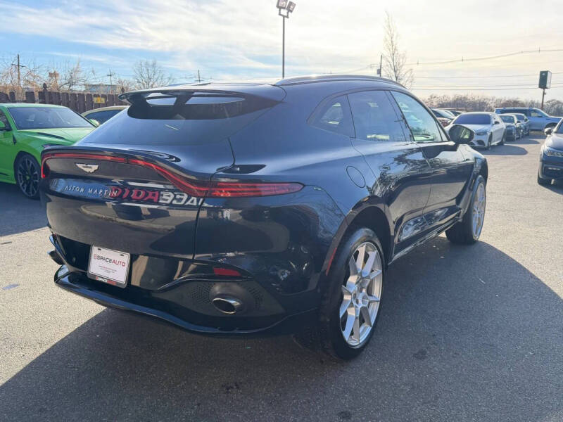 2021 Aston Martin DBX