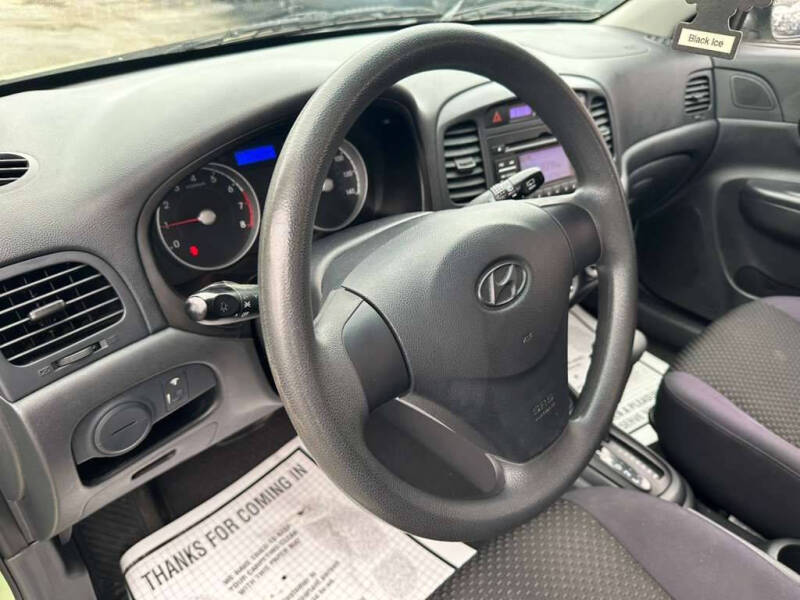 2010 Hyundai Accent Blue