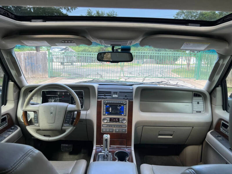 2014 Lincoln Navigator