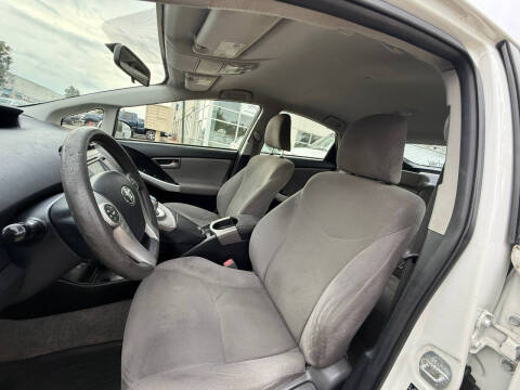 2014 Toyota Prius Two