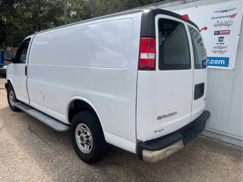 2023 GMC Savana 2500