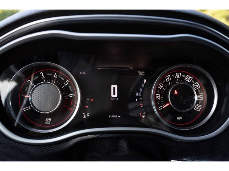 2015 Dodge Challenger SXT Plus