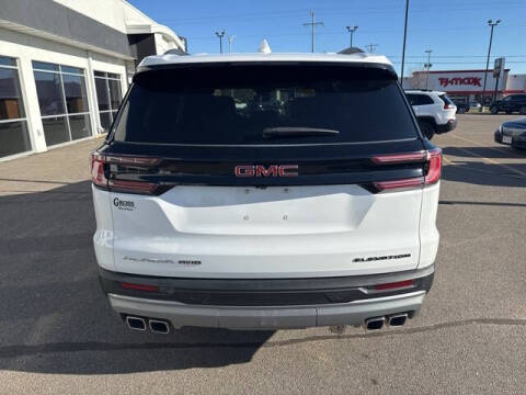 2025 GMC Acadia Elevation