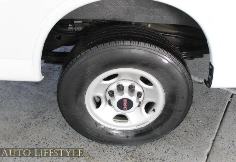 2023 GMC Savana 2500