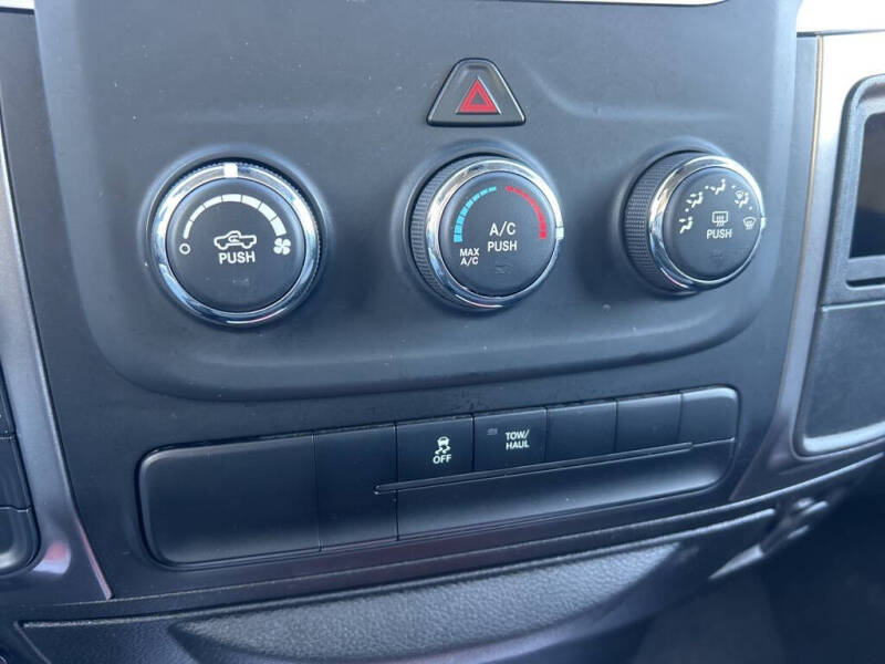 2024 RAM 1500 Classic SLT