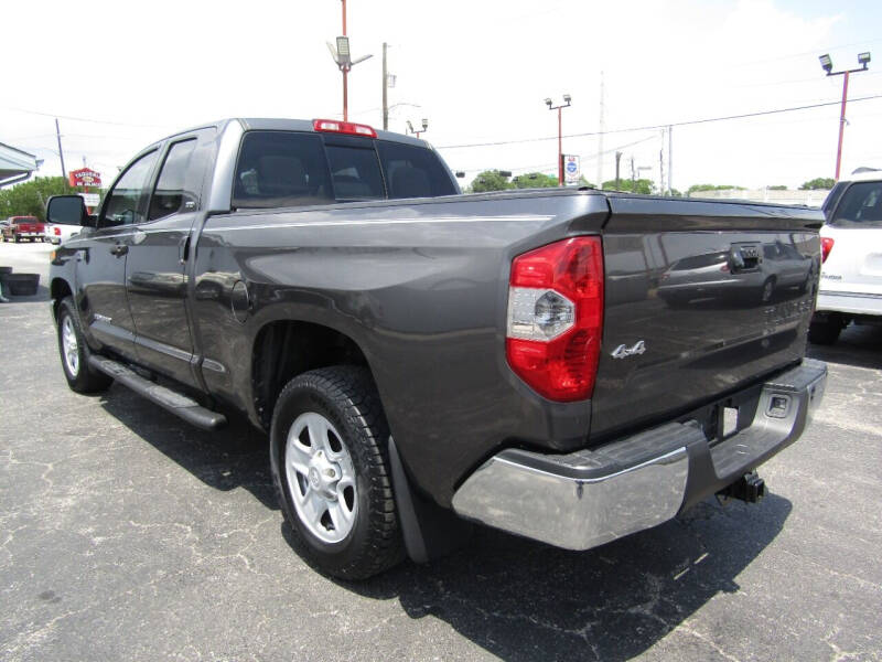 2014 Toyota Tundra SR5 photo 7