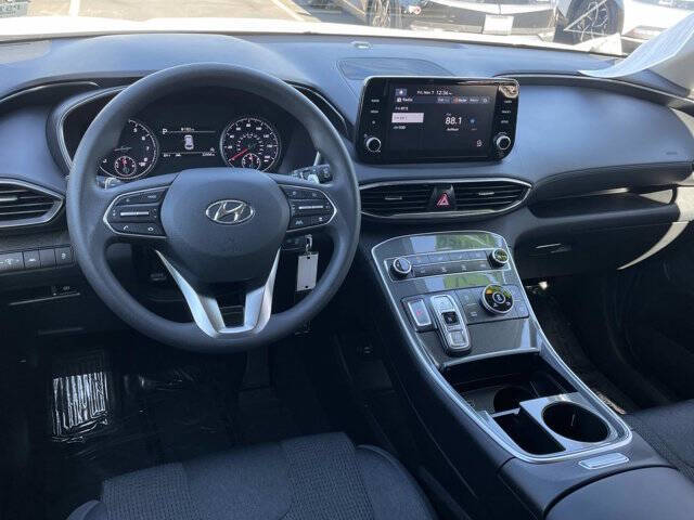 2023 Hyundai Santa Fe SE