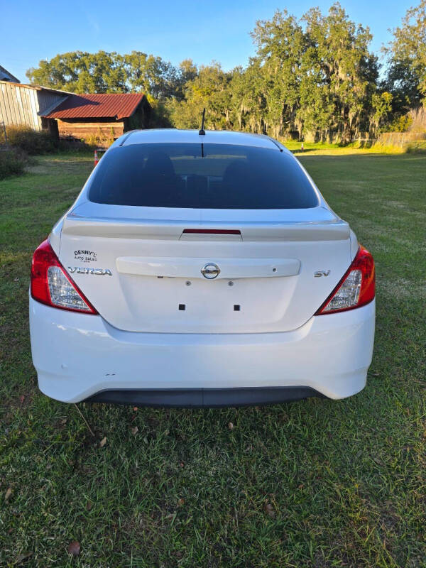 2019 Nissan Versa SV