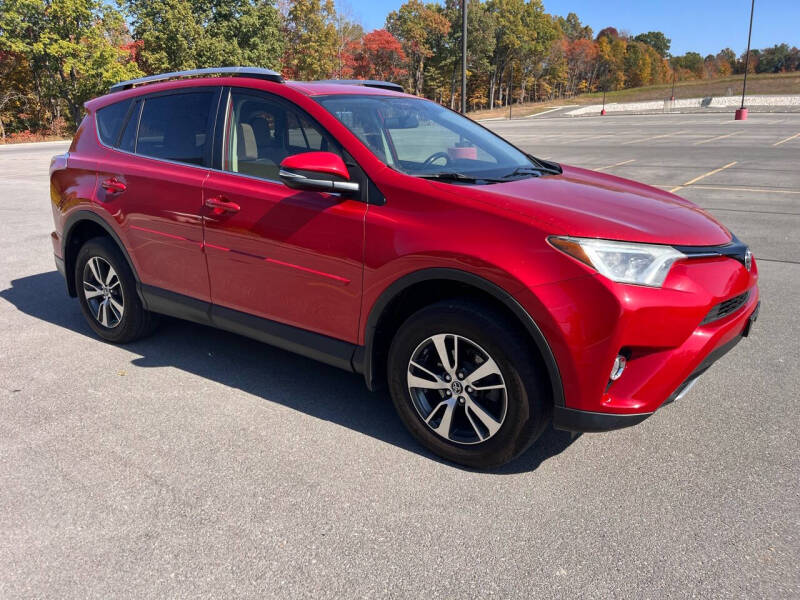 2016 Toyota RAV4 XLE photo 7