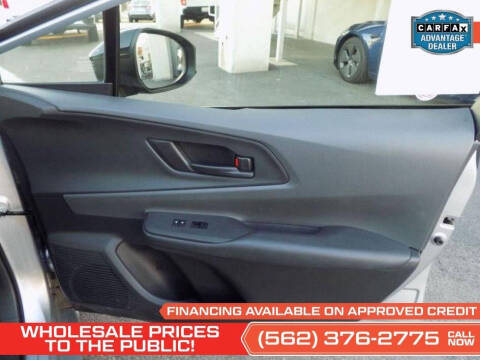 2024 Toyota Prius LE