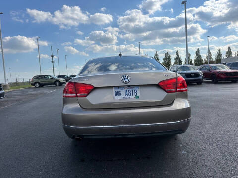 2015 Volkswagen Passat 1.8T SEL Premium