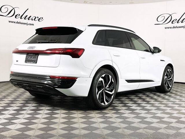 2024 Audi Q8 e-tron quattro Premium Plus