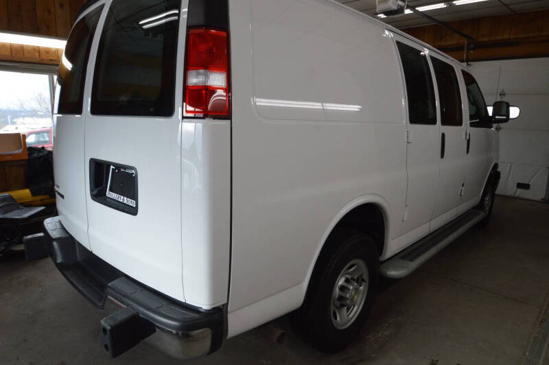 2024 Chevrolet Express 2500