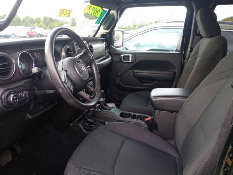 2022 Jeep Gladiator Sport