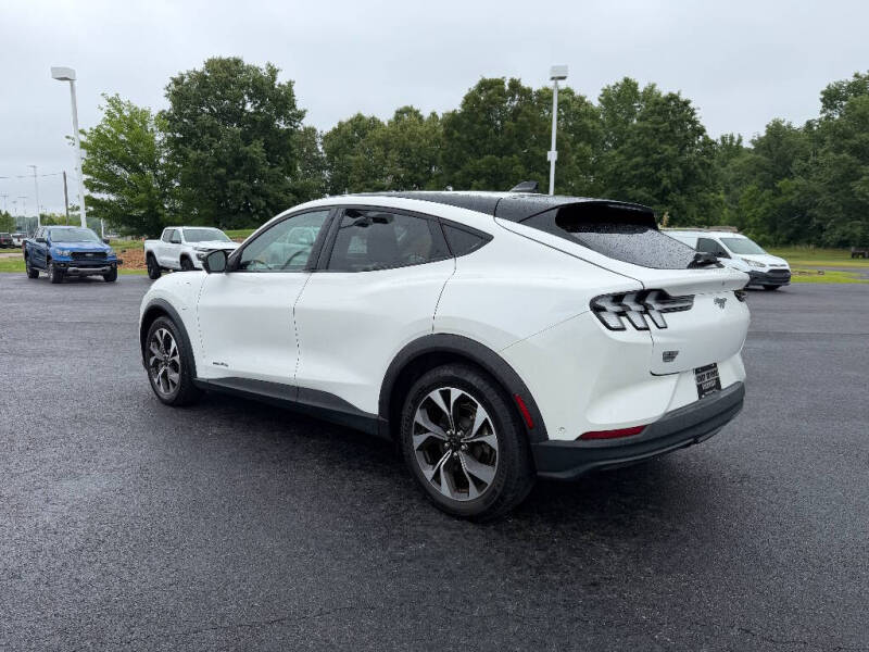 2024 Ford Mustang Mach-E Select