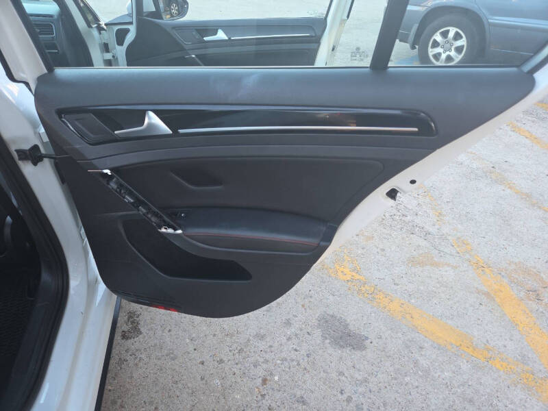 2015 Volkswagen Golf GTI SE